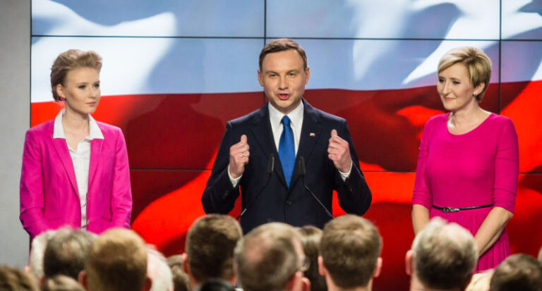 Exit poll: Duda wins first round with 34.8%, Komorowski with 32.2%