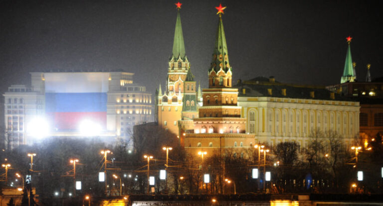 Russia blacklists EU heavyweights, including Poles