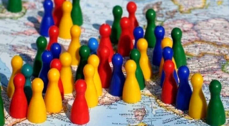 Almost half of young Poles considering emigrating