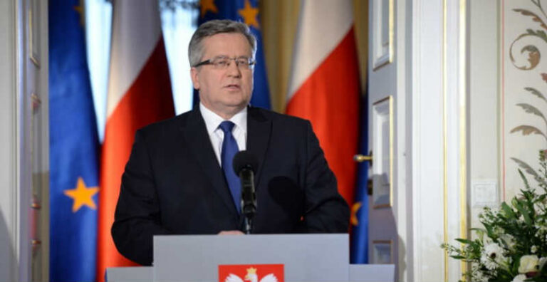 Komorowski to call for permanent NATO presence