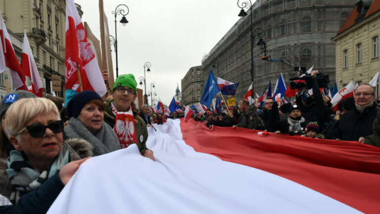 Poland braced for EU Commission opinion amid row