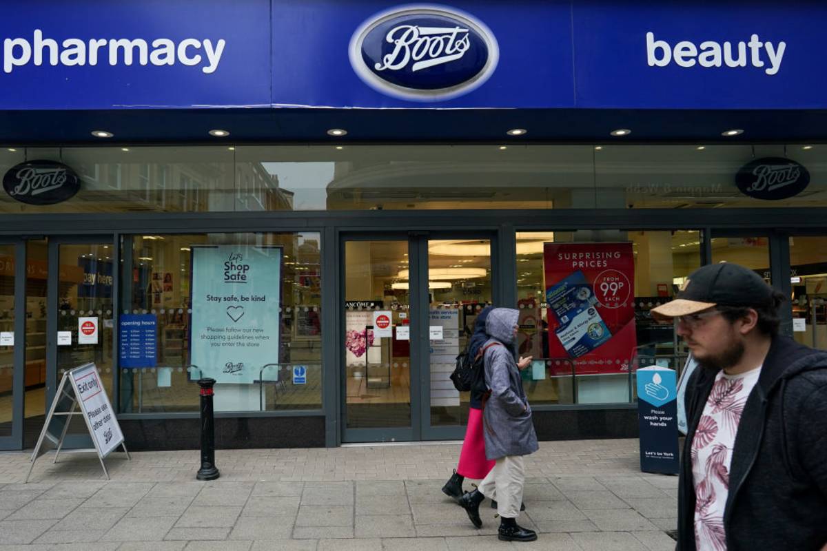 Boots to jedna z największych sieci drogerii w UK. Foto: shutterstock.com