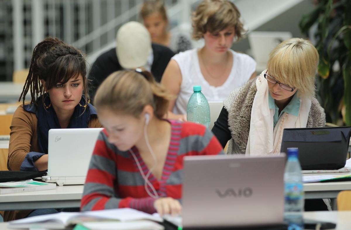Możesz dostać niemal 28 tysięcy funtów dzięki Disabled Student Allowance. Jakie warunki trzeba spełniać? fot. Sean Gallup/Getty Images