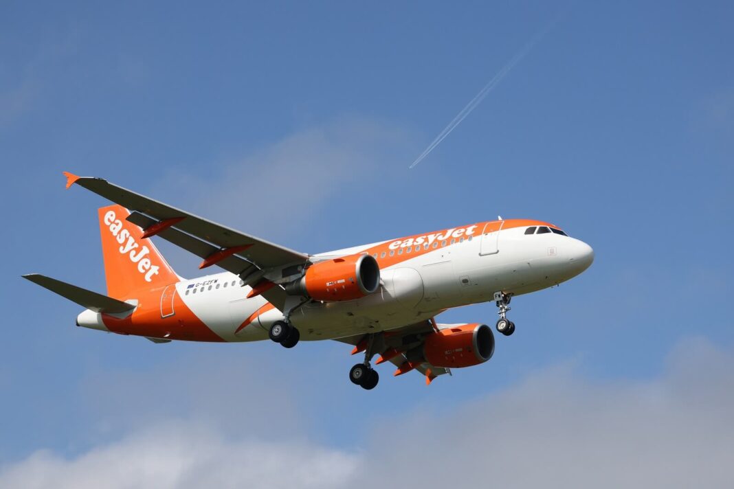 Awaryjne lądowanie samolotu EasyJet