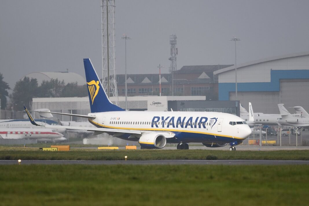 Ryanair zlikwiduje część lotów z UK