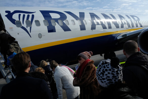 Chciał skorzystać z toalety, Ryanair usunął go z pokładu samolotu. 