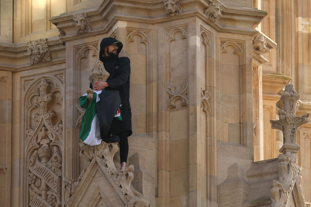 Mężczyzna nielegalnie wszedł na Big Ben