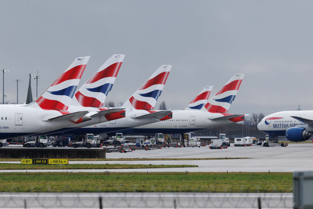 Pożar na Heathrow, lotnisko zamknięte