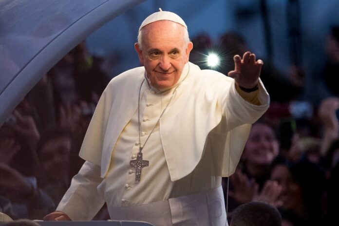 Papież Franciszek nie żyje