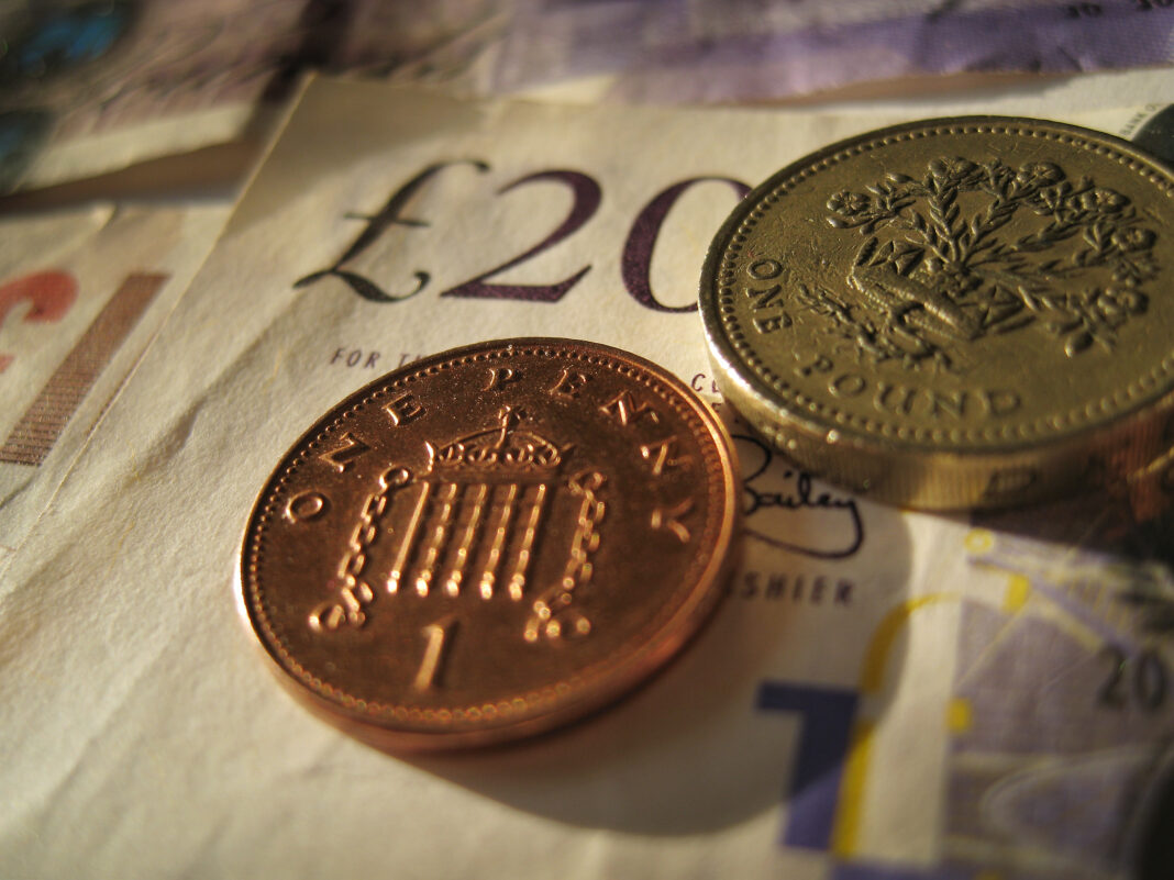 Polish workers in the UK now earn more than their British counterparts (Photo by Peter Macdiarmid/Getty Images)