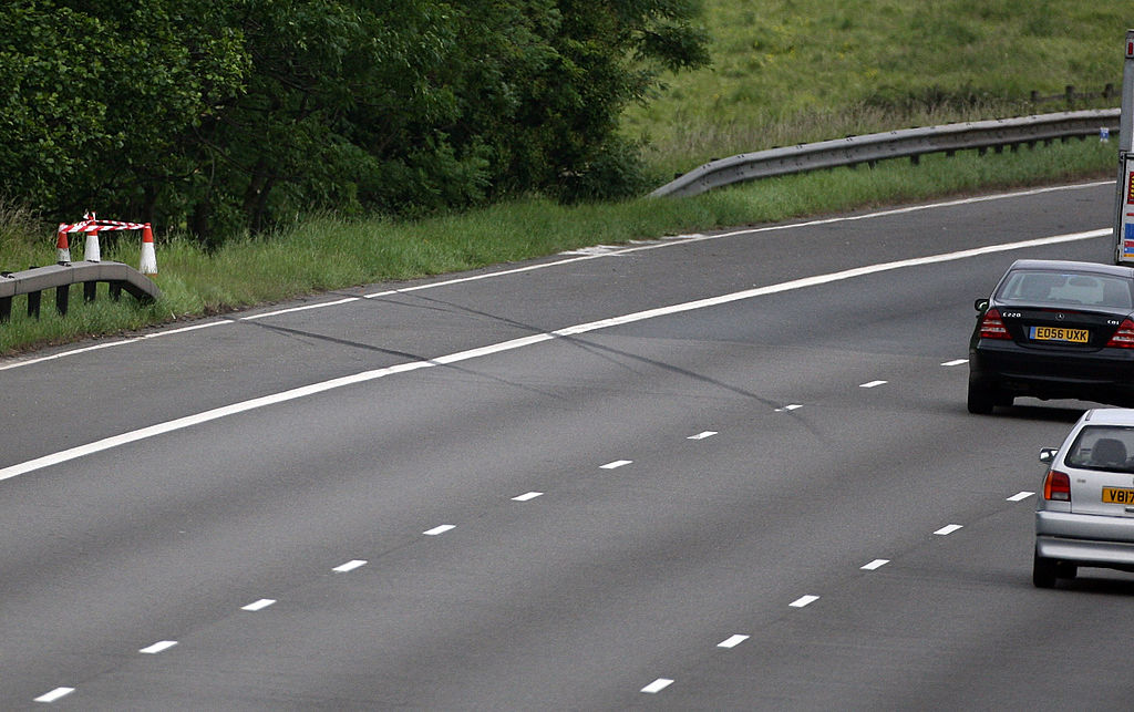 Polak uciekał biegiem po autostradzie