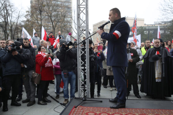 Czy Ruch Obrony Granic przemycał ludzi do Niemiec? Robert Bąkiewicz stanowczo reaguje