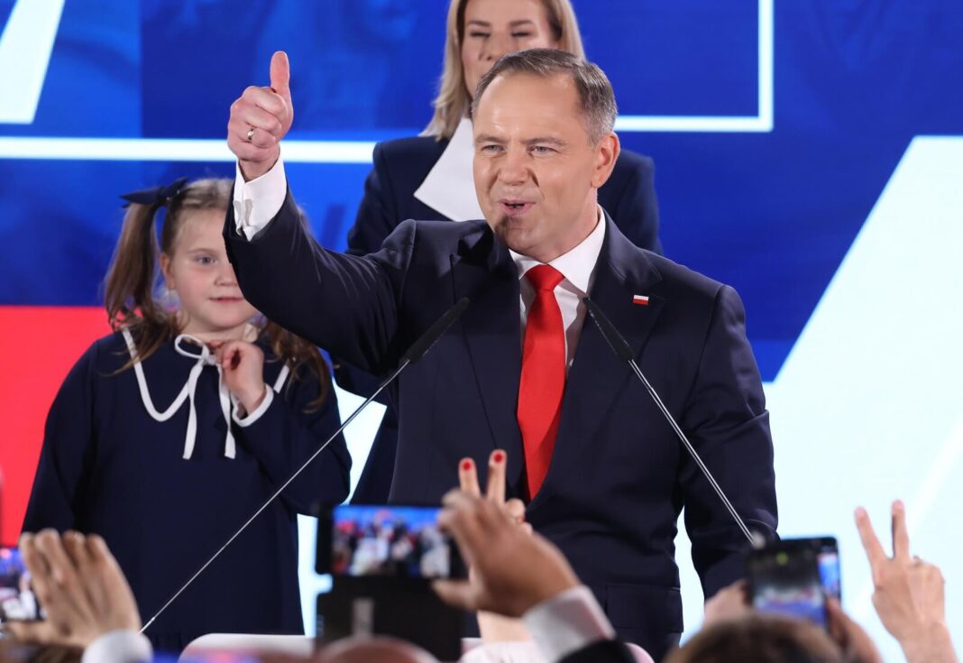 Coraz więcej podpisów pod petycją o ponowne przeliczenie głosów