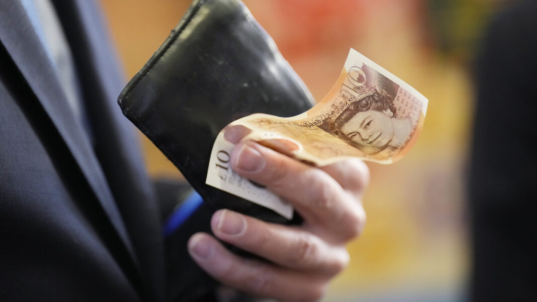 Około 1,2 miliona osób może stracić pieniądze z Personal Independence Payment fot. Christopher Furlong/Getty Images
