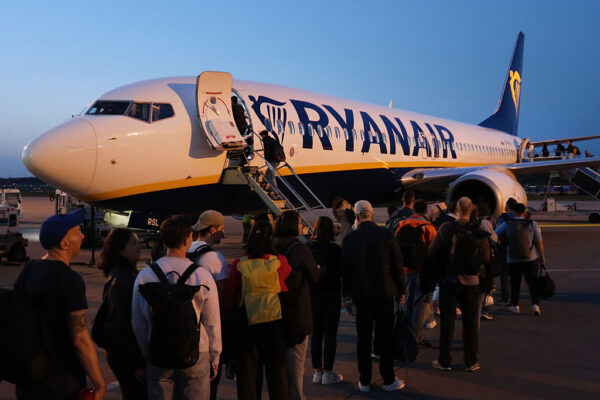 Ryanair rozbudowuje siatkę połączeń lotniczych w Polsce