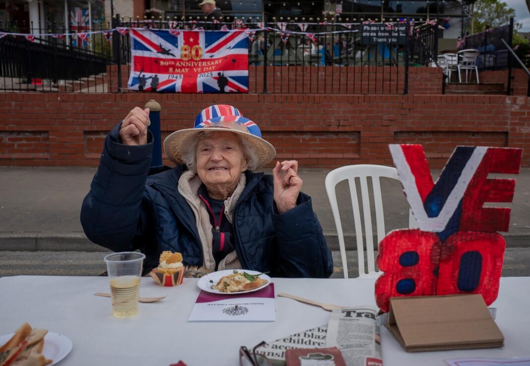 Emeryci w UK zachęcani do korzystania z Pension Credit