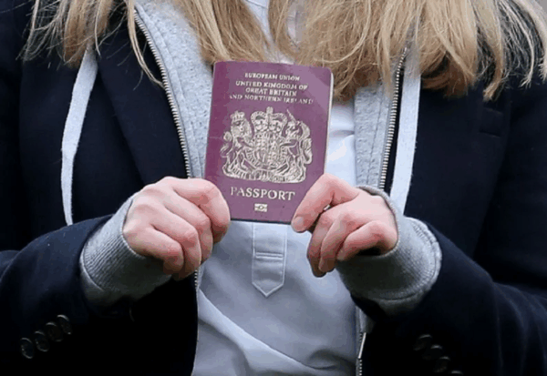 Irlandczycy nie będą musieli zdawać testu Life in the UK, aby dostać brytyjskie obywatelstwo
