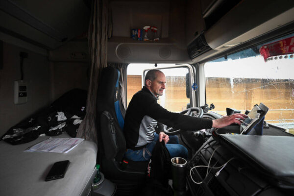 Branża transportowa negatywnie odczuwa przywrócenie kontroli granicznych
