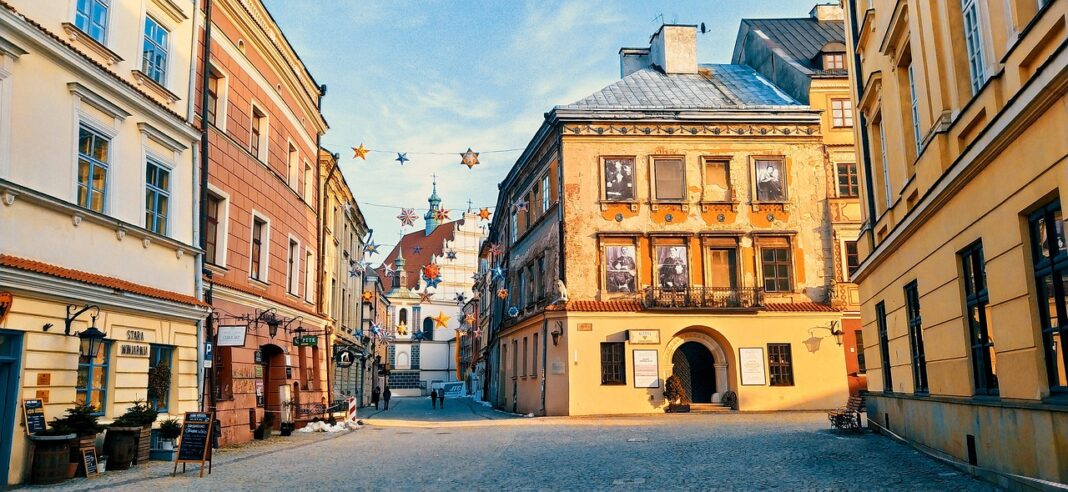 Spacer po Kazimierzu, bulwarach i nowoczesnych punktach miasta to doskonały pomysł na city break
