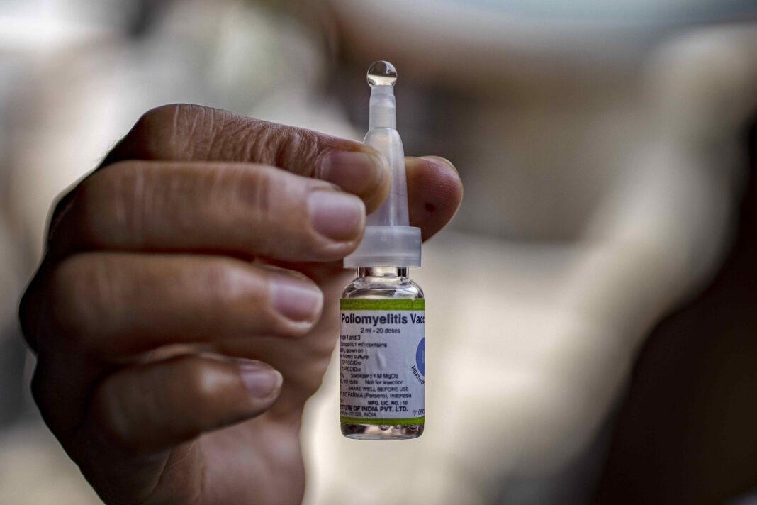 wirus polio
