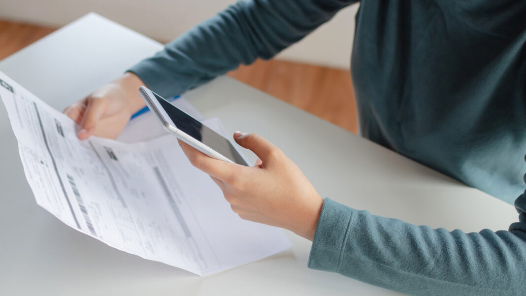 Obawiasz się, że masz nieprawidłowy kod podatkowy? HMRC wyjaśnia, co zrobić fot. Shutterstock