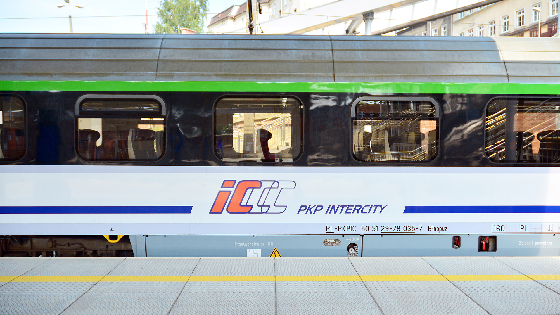 Od grudnia nowe połączenia kolejowe Polska Niemcy. DB i Intercity ogłosiły rozszerzenie współpracy fot. Shutterstock