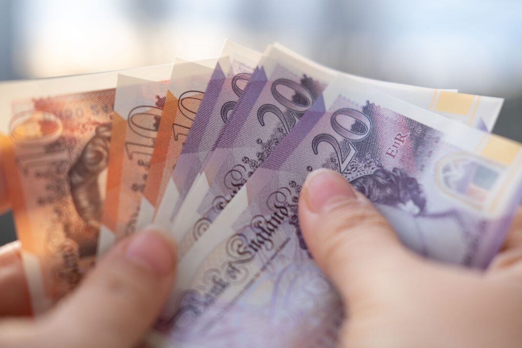 jak nie stracić odsetek od oszczędności w UK