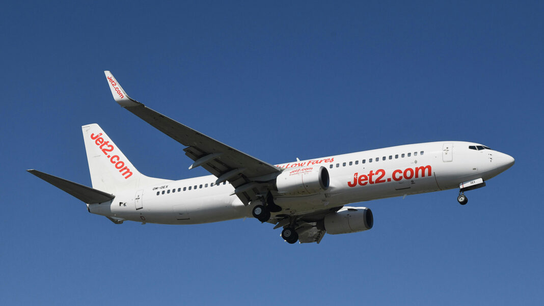 Linie lotnicze Jet2 wprowadzają nowe zasady dotyczące bagażu. Oprócz tego darmowe loty dla dzieci fot. Planespotter Geneva/Pexels