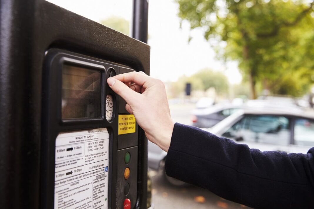 Na Wyspach coraz bardziej powszechne stają się oszustwa parkingowe