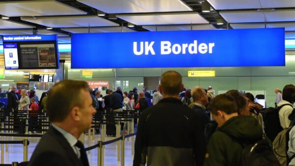 Od 12 października podróżnych przekraczających granicę UK-UE czekają kolejki