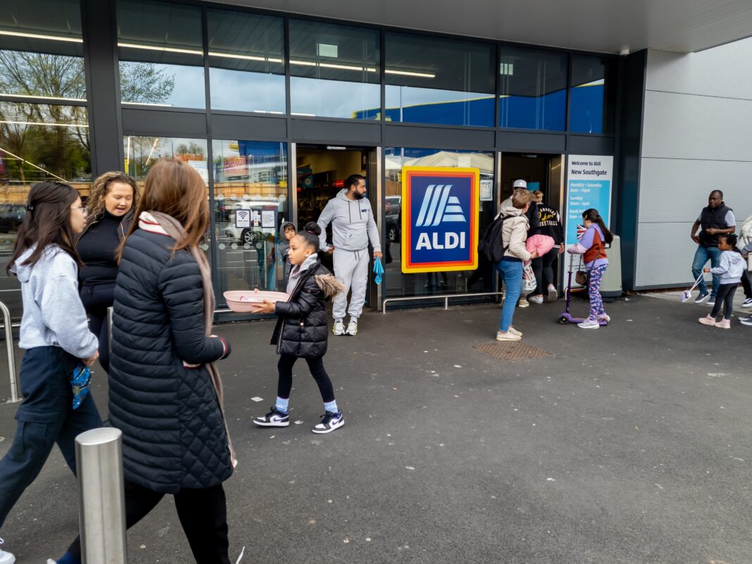 Aldi otwiera nowy sklep w Londynie i poszukuje pracowników