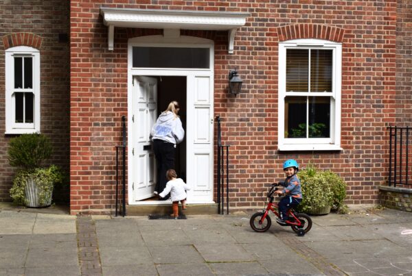 Dodatkowa wypłata świadczenia na dzieci w Wielkiej Brytanii – co potwierdziło DWP