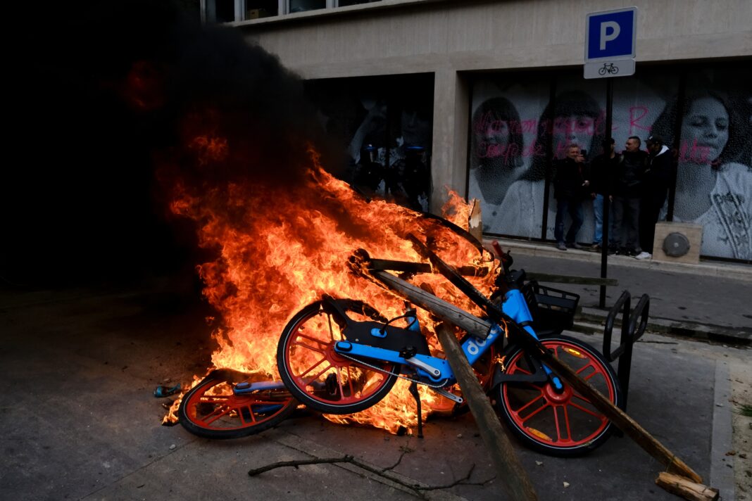 E-bike może eksplodować? Tragiczny pożar w Londynie i 3 powody wybuchu