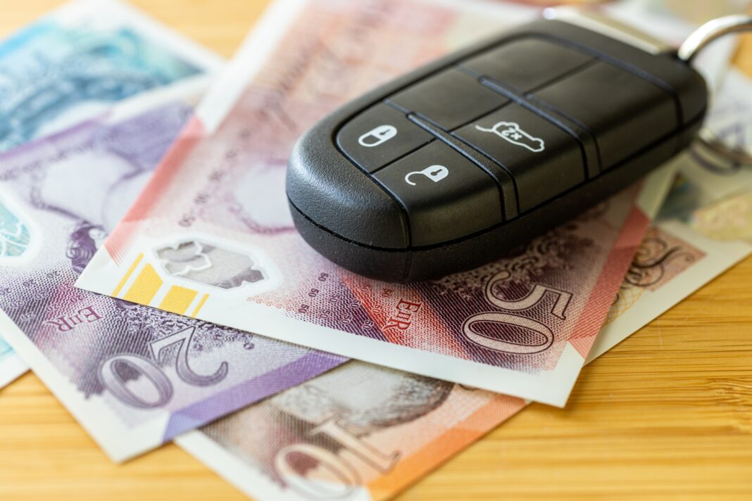 Uwaga na zmiany w przepisach drogowych i opłatach. 4 nowości od października
