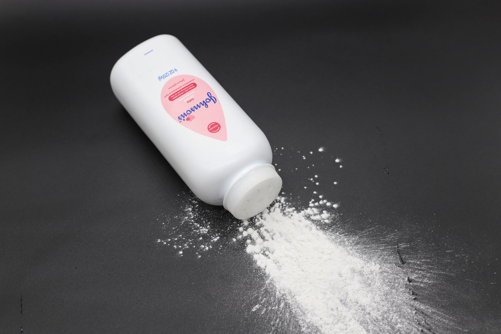 Puder dla dzieci z azbestem? Johnson&Johnson z 3000 pozwów