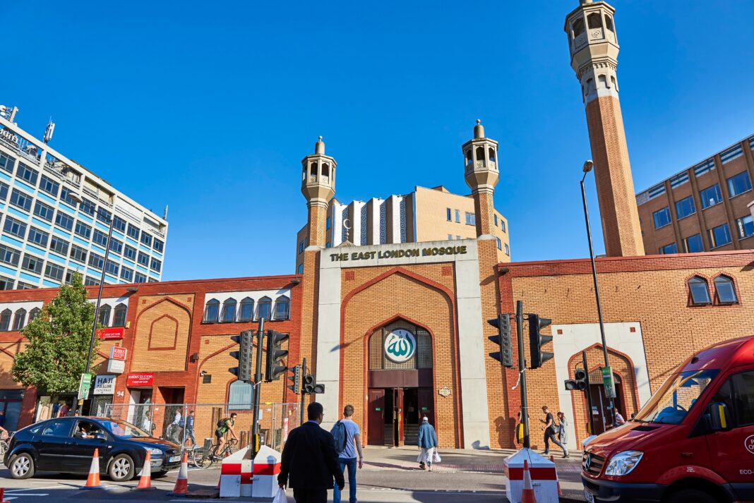 East London Mosque. Meczet we wschodnim Londynie. Photo Shutterstock. East London Mosque. Meczet we wschodnim Londynie. Photo Shutterstock.