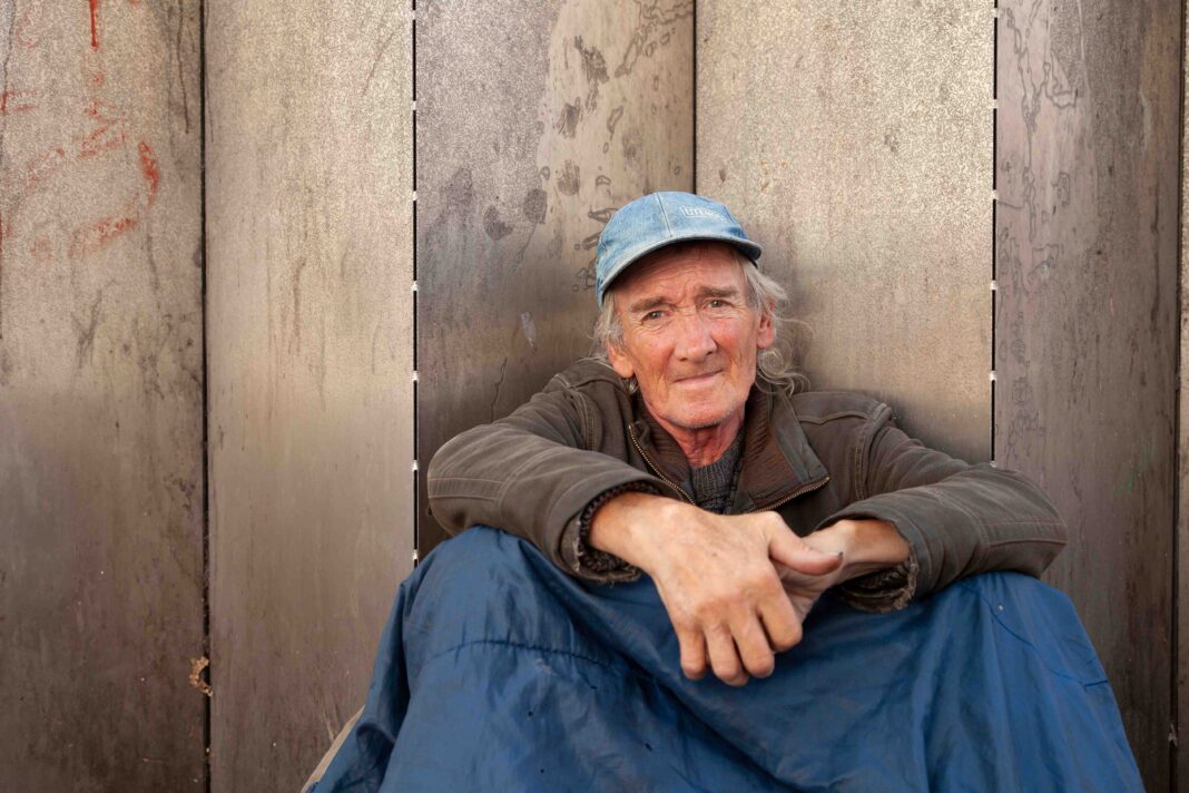 London,,Uk,-,Sep,24,,2013:,A,Poor,,Homeless,Man wiek emerytalny