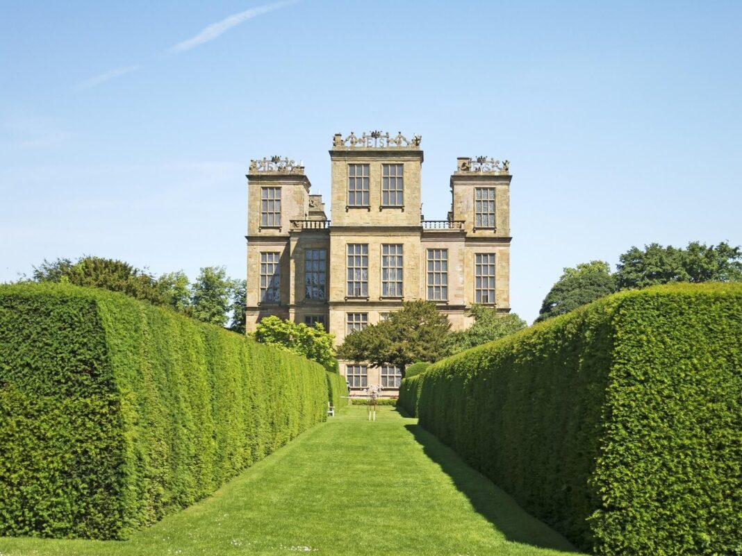 Kontrowersyjny arystokrata szuka żony, która potrafiłaby strzelać z broni