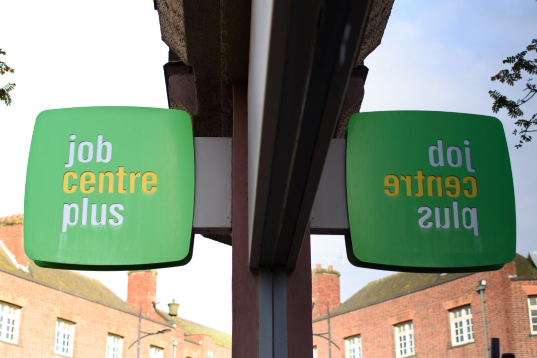 Bezrobocie w UK rośnie - 5% to próg alarmowy, którego nie można przegapić