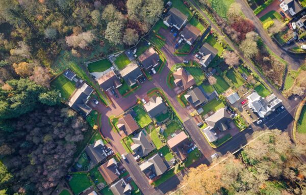 Ceny nieruchomości wzrosły w październiku 2025 - dlaczego?