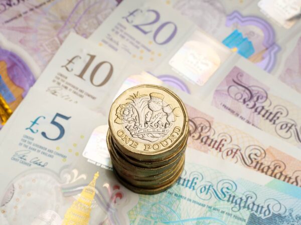 Pieniądze zostają w DWP, bo świadczeniobiorcy nie wiedzą, że mogą pozyskać dodatkowe środki