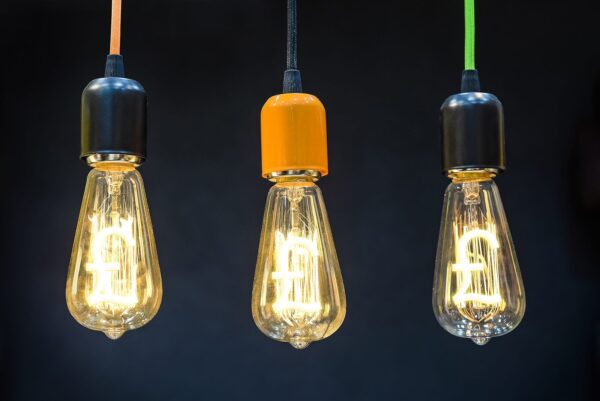 Warto skontaktować się ze swoim dostawcą, aby dowiedzieć się, czy należy nam się zwrot