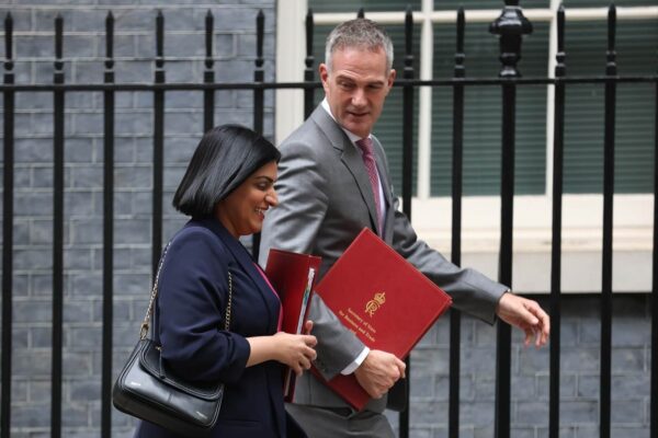 Rząd zaostrza zasady w kontekście legalnej imigracji