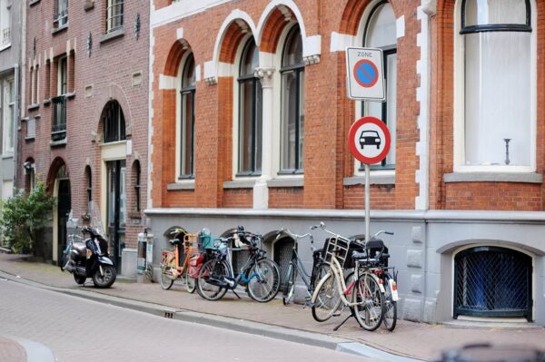 Duża konkurencja na rynku nieruchomości sprzyja dyskryminacji