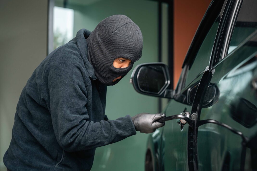 kradzież auta