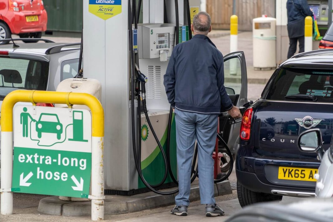 Stacje paliw zawyżają ceny