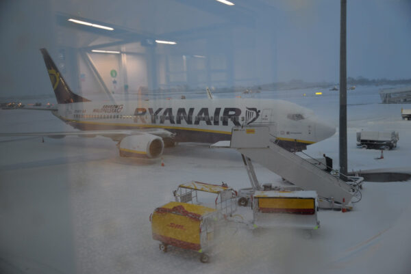 Pasażerowie dostali ostrzeżenie przed rekordowym przedświątecznym ruchem na lotniskach