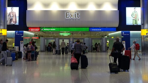 Jeśli posiadamy status zasiedlenia, lepiej przemyśleć swój dłuższy wyjazd z UK