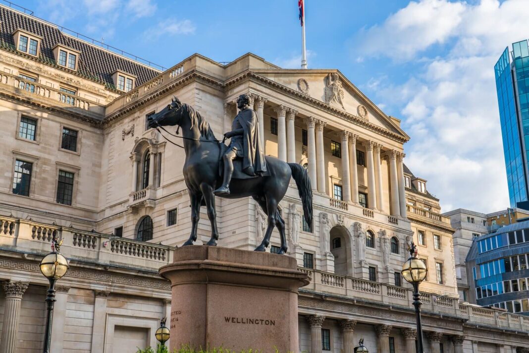 Bank Anglii obniżył stopy procentowe