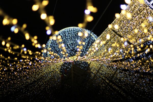 W zeszłym roku mieszkańcy Wysp wydali około 1,7 mld funtów na oświetlenie świąteczne